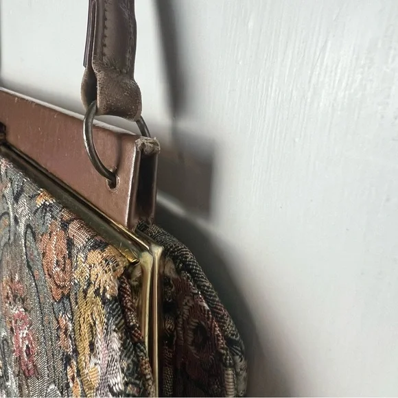 Vintage 50s Floral Tapestry Top Handle Kelly Frame Handbag Victorian Roses - Picture 4 of 11